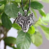 Ancien Norse Wolf Head Collier
